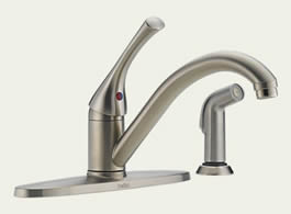 Delta Classic: Single Handle Kitchen Faucet With Spray - 400-SS-DST-A